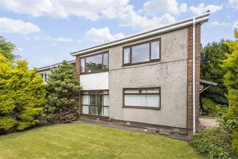 2 Bed Flat Upper Balerno Private Garden Garage