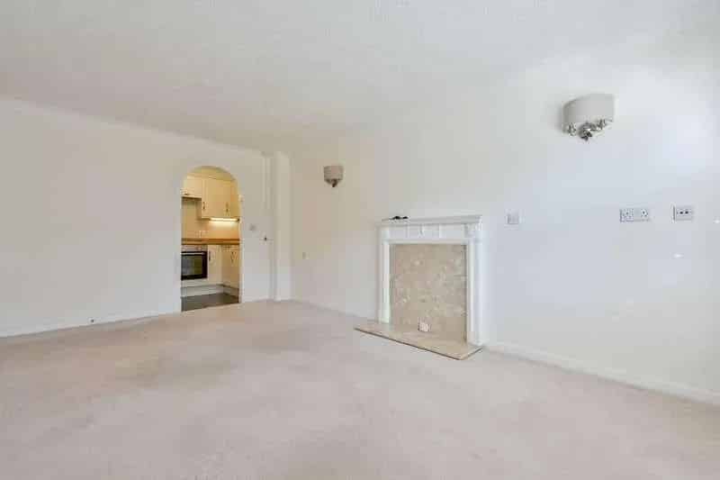 1 Bed Retirement Flat near Guildford High Street