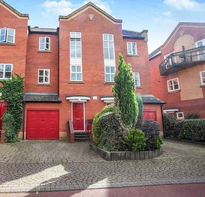 3 Bedroom Townhouse for Sale Manchester M1 Piccadilly Village