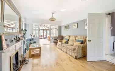 5 Bed Detached House with Garden and Garage Near Wellington