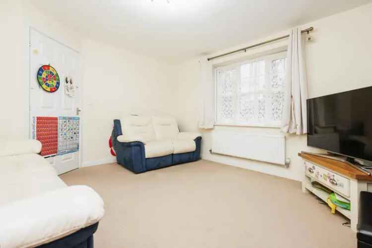 3 Bedroom Detached House for Sale - Nearly New Build