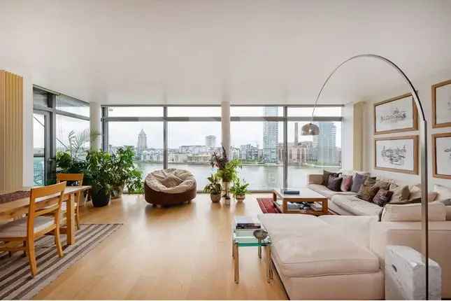Flat for sale in Battersea Church Road, London SW11