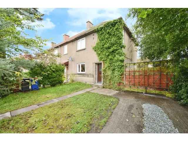 3 bedroom end-terraced house for sale