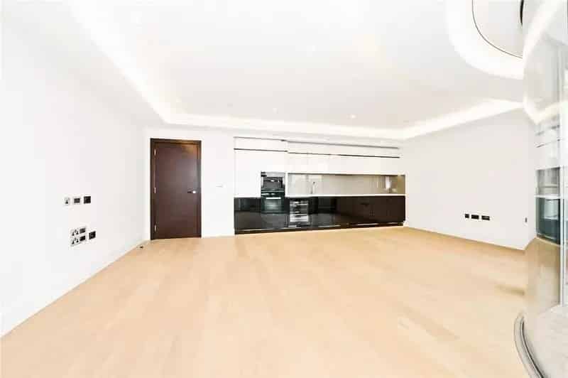 2 Bedroom Apartment House to Rent in London