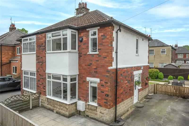 3-Bed Semi-Detached House in Guiseley Town Centre