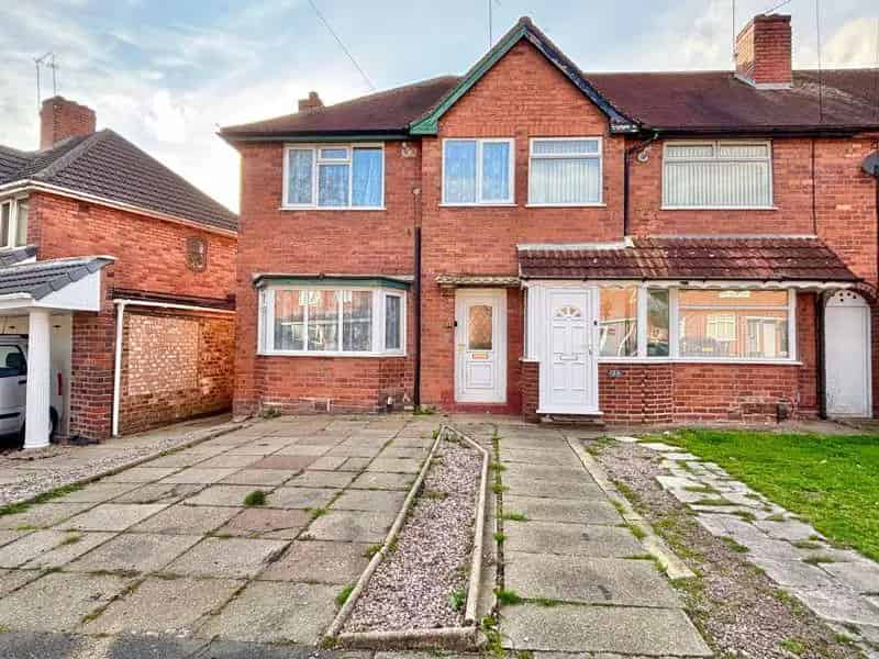 3 Bedroom End of Terrace House for Sale