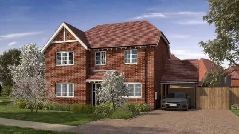 Four-Bedroom Home in Newington with All-Inclusive Specification