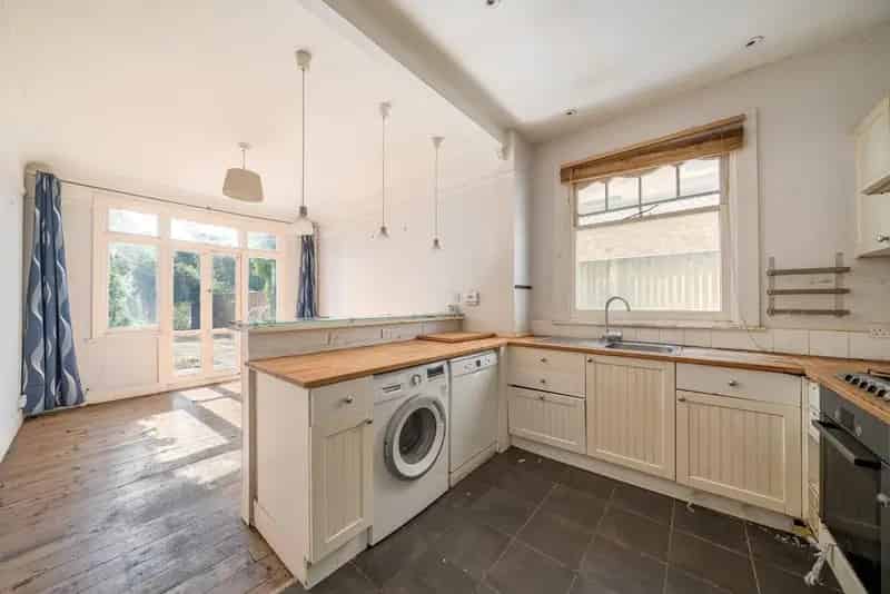 Four Bedroom Edwardian Family Home Pulborough Triangle