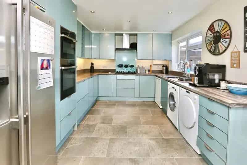 4 Bedroom Semi-Detached Family Home in Lee on the Solent