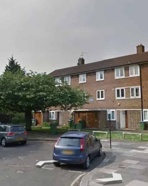 Large 2-Bed Townhouse Convertible to 3 Beds - Lots of Storage and Private Garden