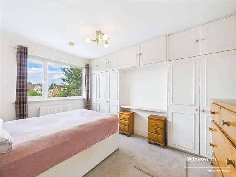 1 Bed Flat for Sale Kingsbury Stag Lane
