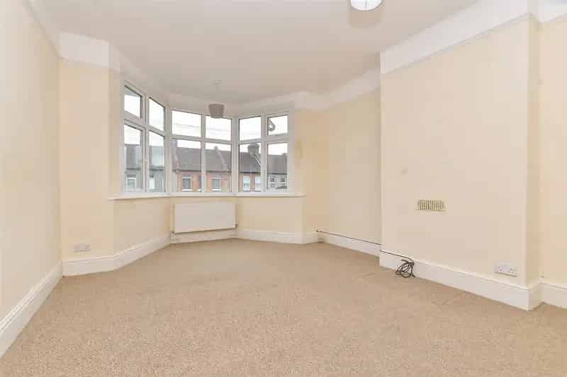 3 Bedroom Semi-Detached House for Sale Near Thornton Heath Station