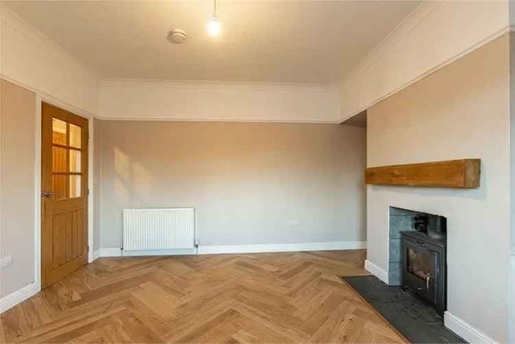 3 Bed House - Terraced with 2 Reception Rooms