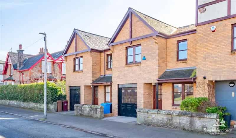 4 Bedroom Terraced House for Sale in Dundee