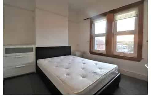 3 Bedroom House 80m² Birmingham Student Accommodation