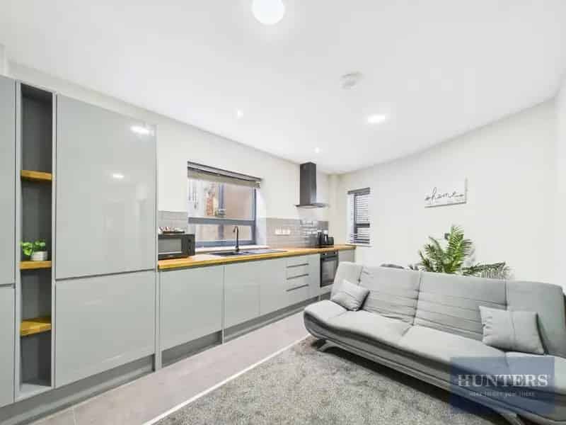 1 Bedroom Apartment near Gloucester Quays