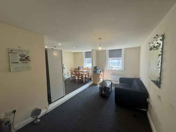 2 Bedroom Apartment To Let Roundhay Leeds Pets Considered