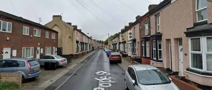 2 Bed House Bootle Close to Amenities Pets Allowed