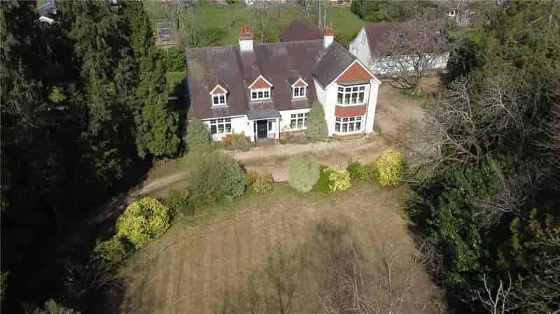 6 Bedroom House Romsey Large Family Home 4200 Sqft