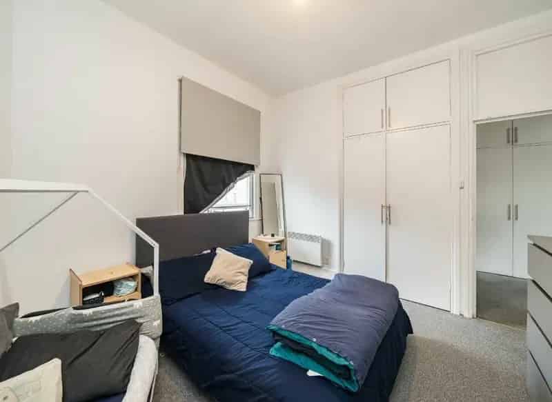 Spacious Duplex Apartment for Professional Sharers