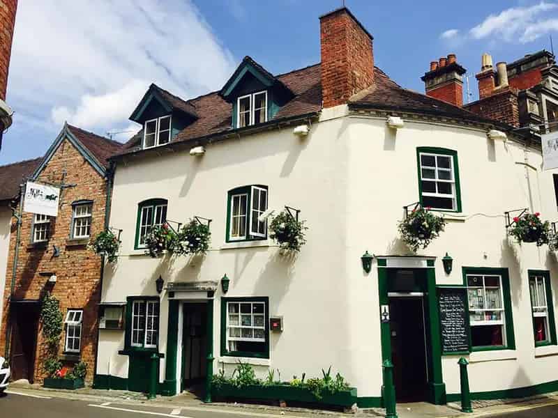 Refurbished Shrewsbury Pub Restaurant with Upper Floors and Potential for Other Uses