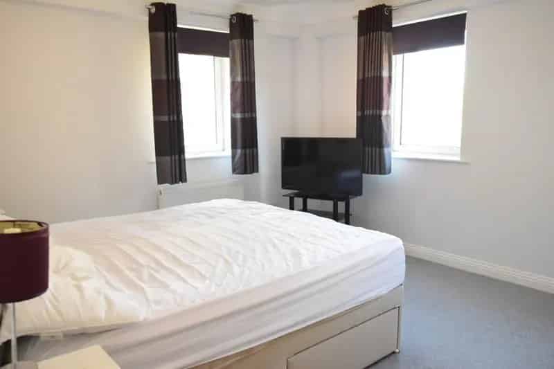 3 Bedroom Apartment East Cliff Gated Development