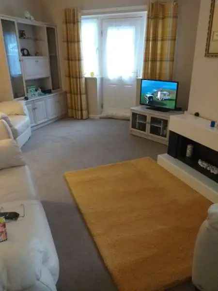 Flat For Rent in Harrogate, England