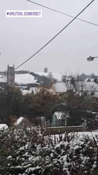 Family Home Near Shops Schools Train Station Huge Garden