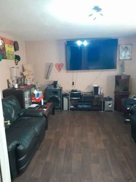 House For Rent in Birmingham, England