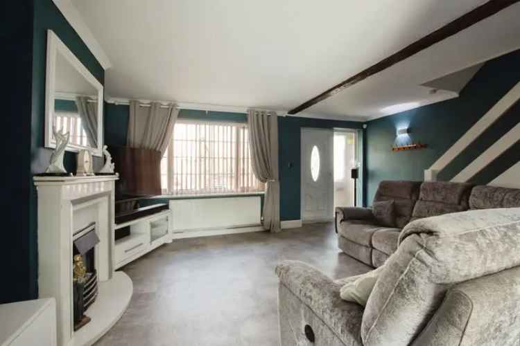 3 Bed Semi Detached House With Re Fitted Breakfast Kitchen