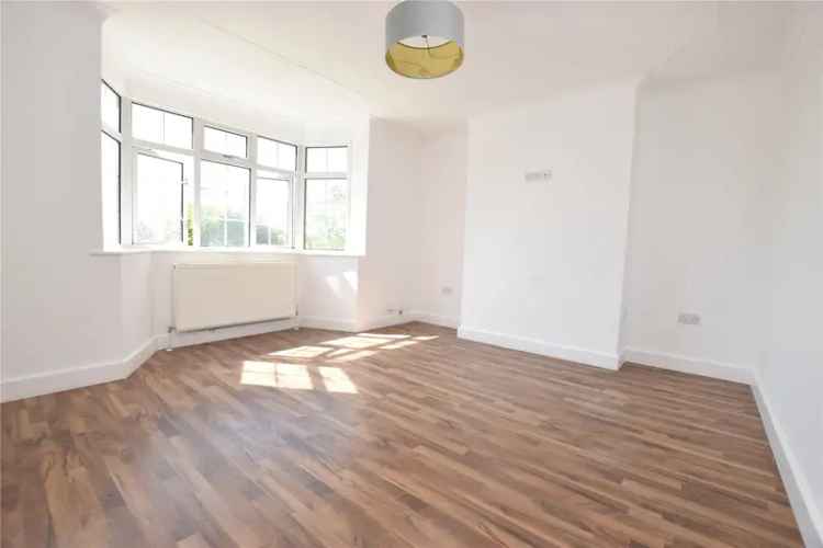 Three Bedroom Semi-Detached House Moortown