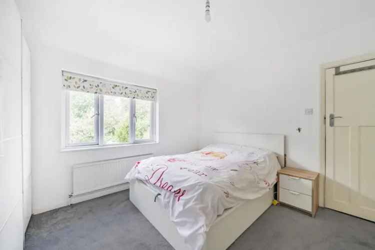 House For Sale in London, England