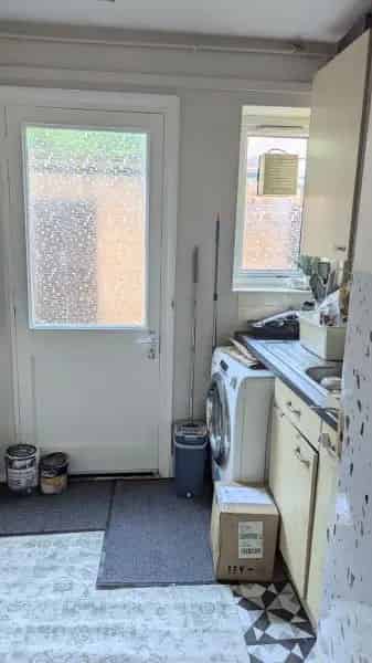 Ground Floor Studio Flat Wheelchair Accessible Garden Near Station