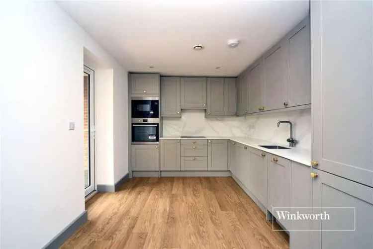 2 Bed Flat for Sale in Cheam