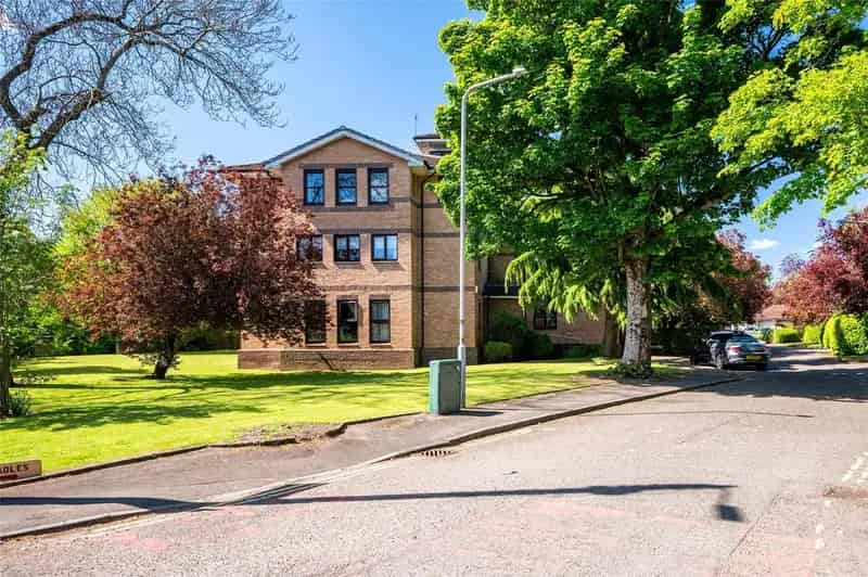 2 Bedroom Flat for Sale in Pollokshields Glasgow