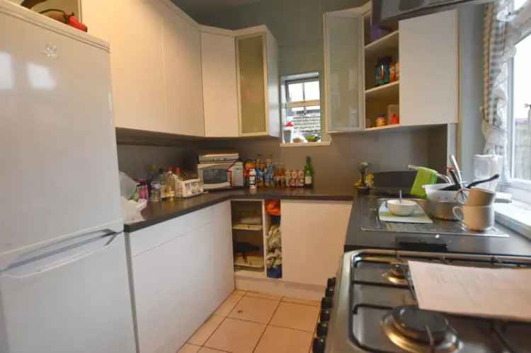 4 bedroom terraced house to rent