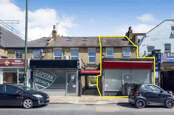 129 East Barnet Road Mixed-Use Investment Opportunity