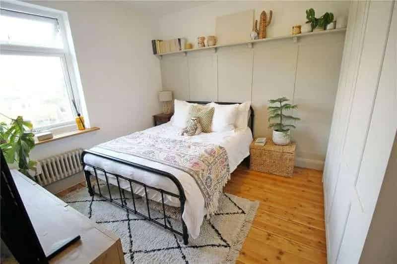 2 Bed House for Sale Stunning Refurbished Cottage Style Home