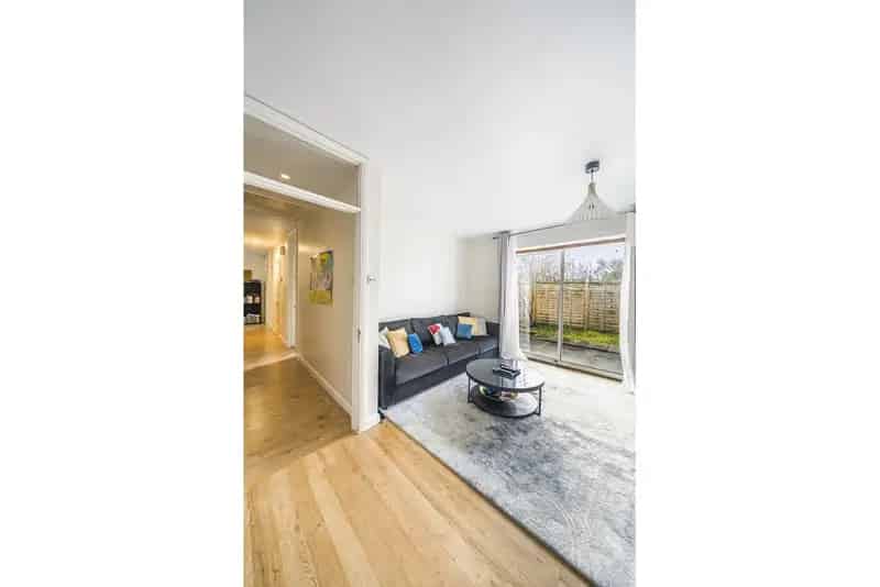 Three Double Bedroom Bungalow Near Streatham Common