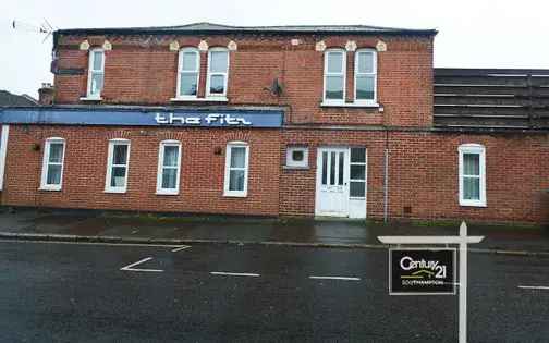 4 Bedroom Student Flat Southampton Polygon Fully Furnished Available Now