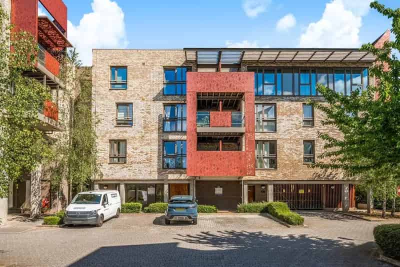 Flat For Sale , London, England