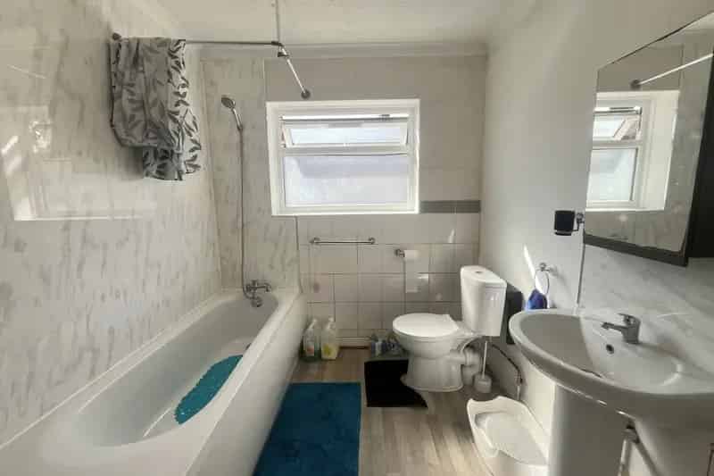 3 Bedroom Mid Terrace House Near Northgate Street Great Yarmouth