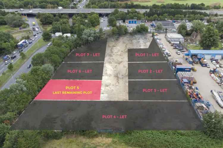 Secure Gated Storage Compound - Heathrow Area