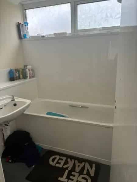 3-Story Townhouse 3 Beds 1.5 Baths Garage Garden Norwich