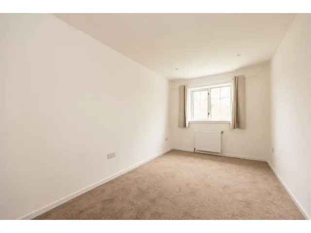 3 Bedroom Terraced House for Sale in Penicuik