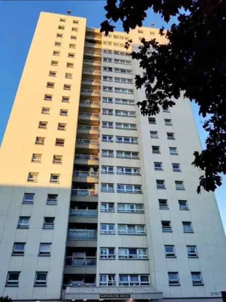 10th Floor Flat near Twickenham Stadium