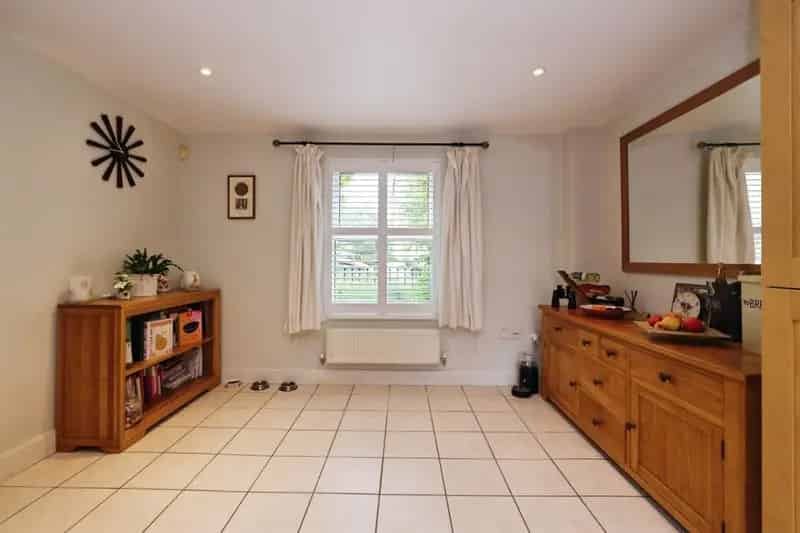 Four Bedroom Townhouse with EV Charging and Modern Features