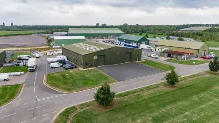 Detached Warehouse Unit with High Eaves and A1 Access