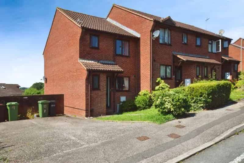 2 Bedroom Semi-Detached House for Sale