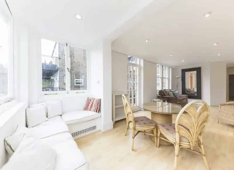1 Double Bedroom Flat Queenstown Road 787 Sq Ft Victorian Building Chain Free